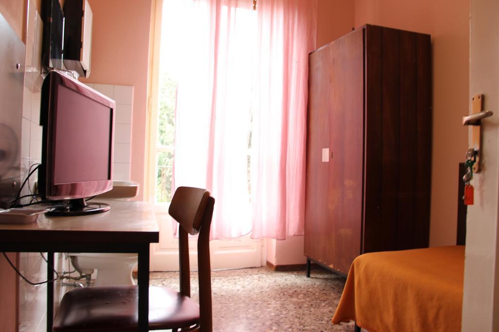 Hotel Rallye Милано Екстериор снимка